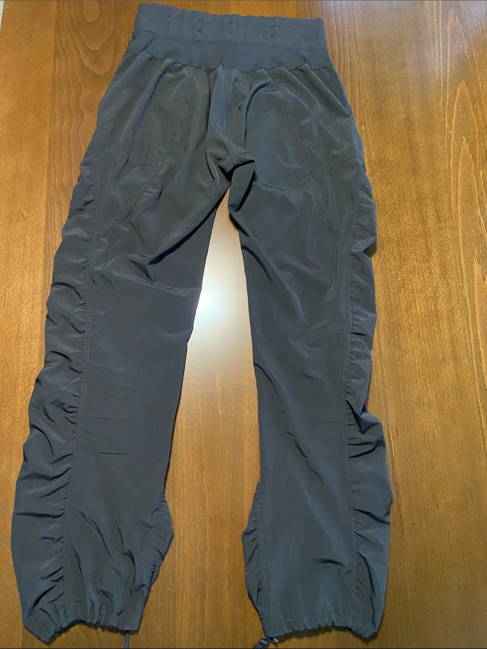 Kyodan Black Ruched Drawstring Joggers, size Small (women’s). - Picture 11 of 13
